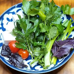 Зелень с сыром чанах