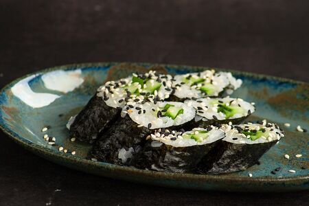 Ролл с огурцом