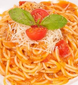 Спагетти сеньоро помидоро