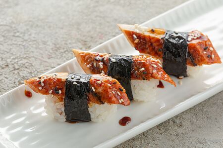 Суши Нигири с угрем