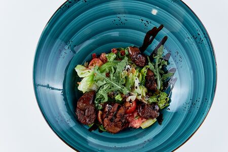 Тёплый салат с куриной печенью