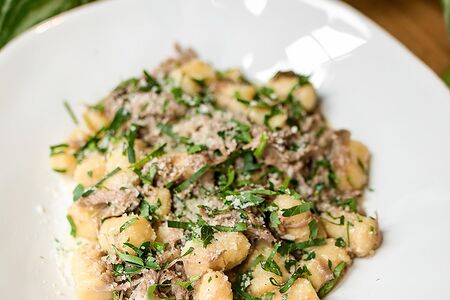 Ньокки с томленой уткой