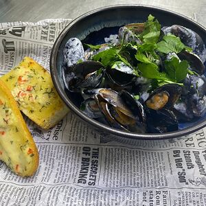 Кастрюля черноморских мидий