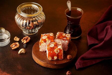 Апельсиновый лукум с фундуком