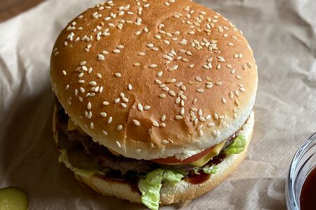 Куриный бургер с сыром