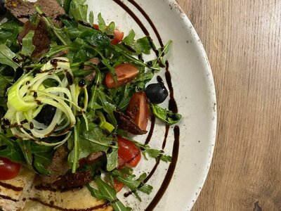 Салат с говядиной