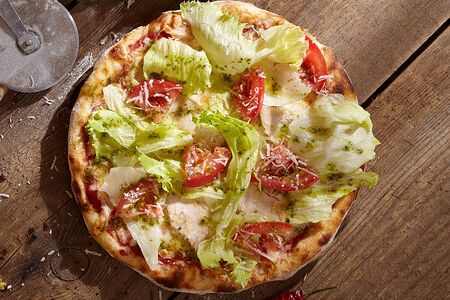 Пицца Цезарь с курицей