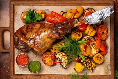 Запеченная баранья ножка в духовке