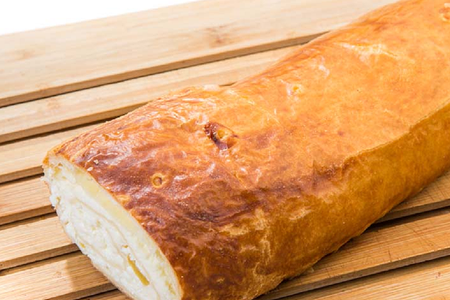 Штрудель с творогом и персиком