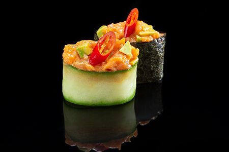 Спайси Сякэ авокадо