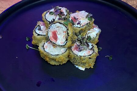 Тунец, сурими и сливочный сыр в темпуре