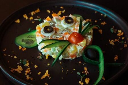 Салат рисовый кот