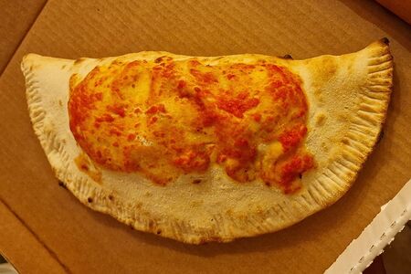 Pizza Calzone
