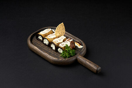 Баклажаны, фаршированные сыром