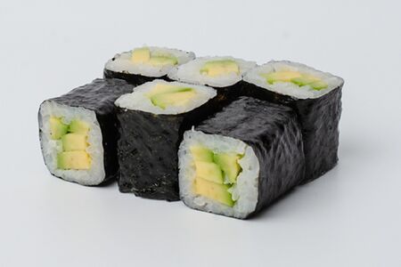 Ролл с авокадо