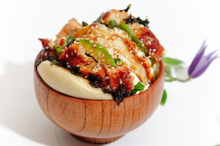 Бао с угрем