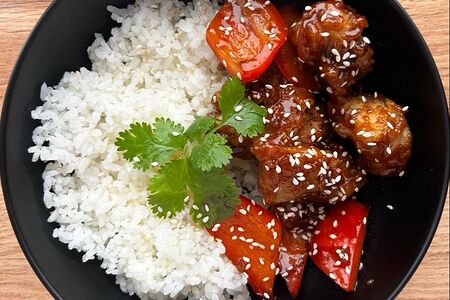 Курица терияки в кляре с рисом