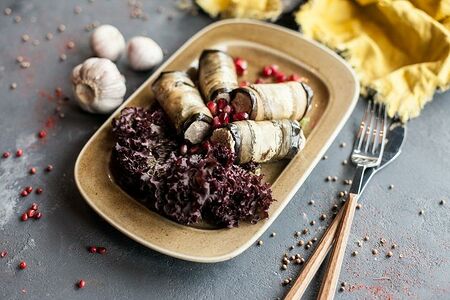 Баклажаны с ореховой начинкой
