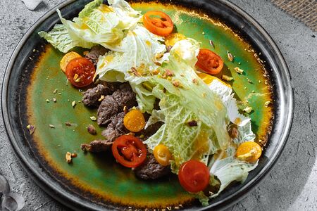 Салат с телячьей вырезкой