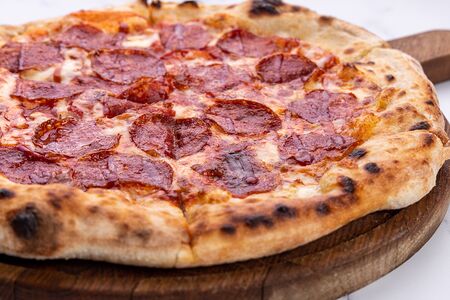 Пицца с пепперони