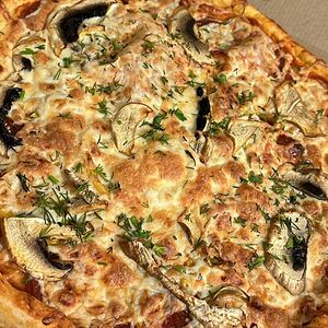 Пицца Ветчина и курица 1,5кг