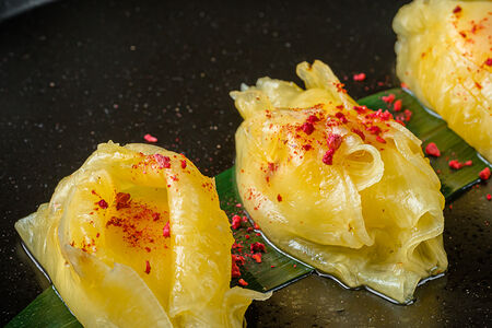 Гедза из ананаса