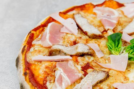 Пицца Мясное ассорти