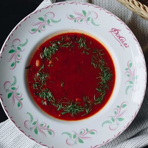 Пряный густой суп из красной фасоли