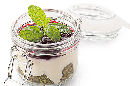 Смородиновый кейк с мятным бисквитом