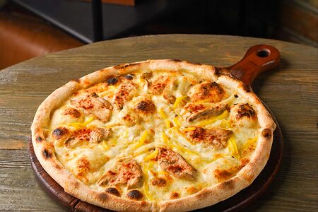 Пицца с манго