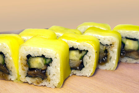 Ролл Такуан