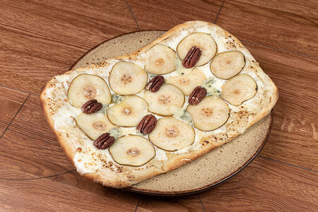 Пицца груша-горгонзола