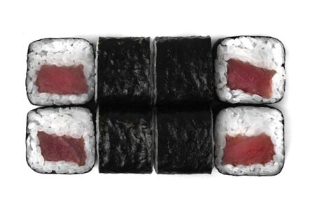 Ролл с тунцом