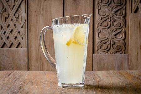 Лимонный домашний лимонад