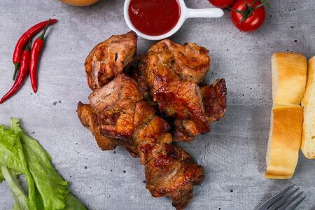 Шашлык из cвинoй шеи