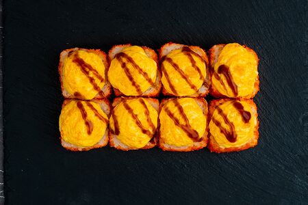 Запеченная Калифорния с крабом