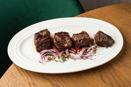 Шашлык из мраморной говядины 