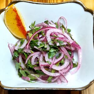 Лук маринованный