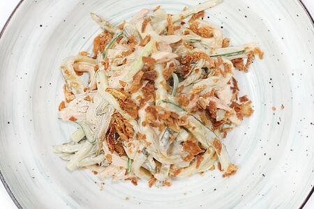 Салат Кранч с курицей