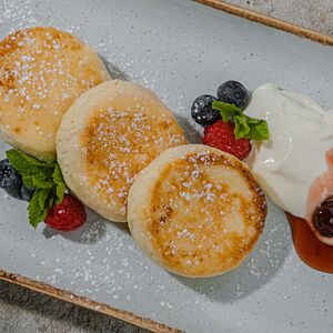 Сырники со сметаной