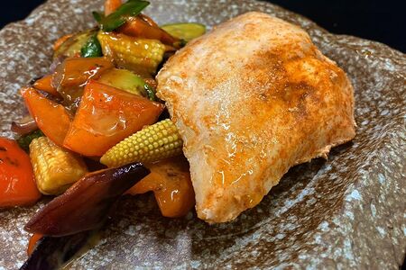 Куриное филе су-вид с овощами