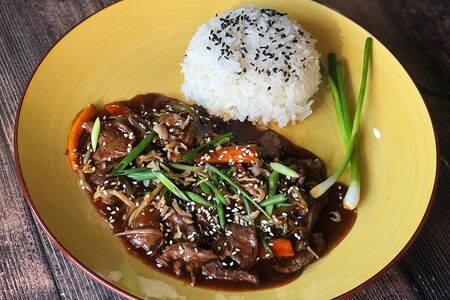 Говядина в устричном соусе