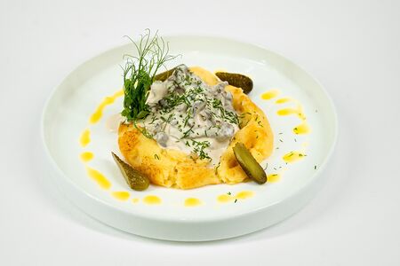 Бефстроганов с картофельным пюре