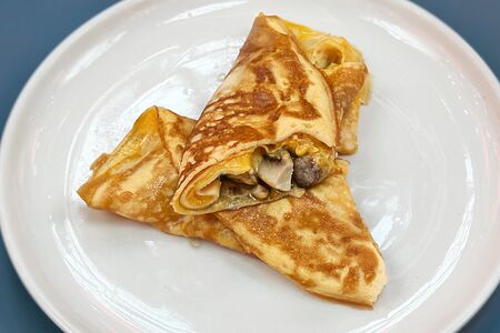 Омлет с сыром и грибами