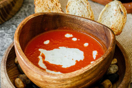 Томатный суп со страчателлой