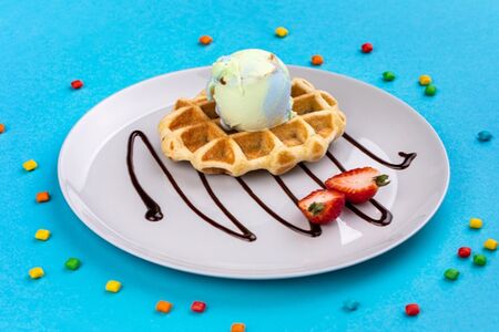 Бельгийская вафля клубничная