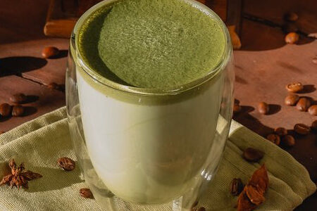 Матча зеленая на кокосовом молоке