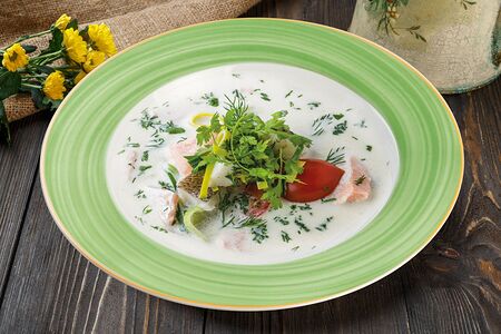 Сливочный суп с лососем