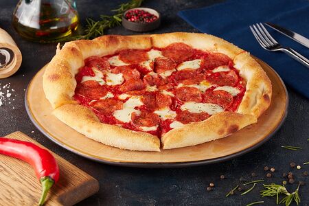 Пицца пепперони