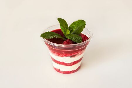 Малиновый мильфей